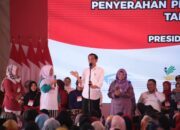 Presiden Lakukan Penyerahan Program Keluarga Harapan (PKH) Tahap I 2020