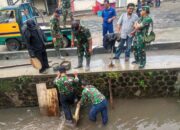 Disinyalir Buang Limbah Berbahaya, Dansektor 9 Tutup Paksa Saluran PT Combiphar