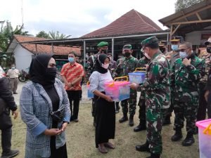 Pangdam Tinjau Serbuan Vaksinasi di Kabupaten Bandung Barat