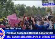 PULUHAN WARTAWAN BANDUNG BARAT GELAR AKSI DAMAI SOLIDARITAS PERS DI GEDUNG BUPATI