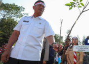 Hadirkan Udara Bersih, Pemkot dan Polrestabes Bandung Tanam Pohon Produktif