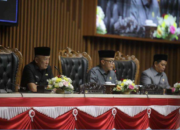 Rapat Paripurna DPRD, Pj Wali Kota Sampaikan Jawaban Pandangan Umum Fraksi terhadap Lima Raperda