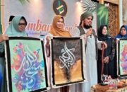 Peduli Palestine, Violia Ikuti Lelang Lukisan Ust. Derry Sulaeman