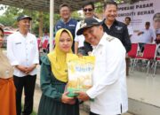 GUNA MENEKAN ANGKA INFLASI, PEMKAB BANDUNG BARAT GANDENG PT.BULOG GELAR OPERASI PASAR BERAS MURAH