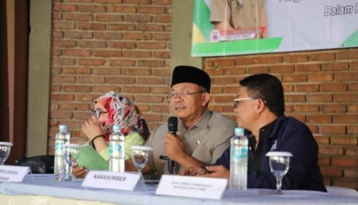 Sekda Cimahi H.Dikdik Suratno Nugrahawan hadiri Acara Saresehan LPM se Kota Cimahi