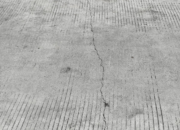 Baru Diperbaiki Sudah Banyak Retak, Proyek PSU di Tugu Utara Diduga Dikerjakan Asal Jadi