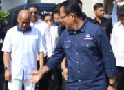 H.Enang Sahri Lukmansyah Anggota DPRD Cimahi Skaligus Ketua DPD Partai Nasion NasDem Cimahi Menyambut Kedatangan Calon Wakil Gubernur Jawa Barat Ilham Habibie