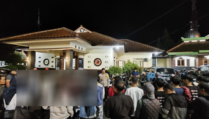 Polisi Berhasil Gagalkan Tawuran Pelajar : 16 Remaja Akan Dikirim Ke Barak Militer