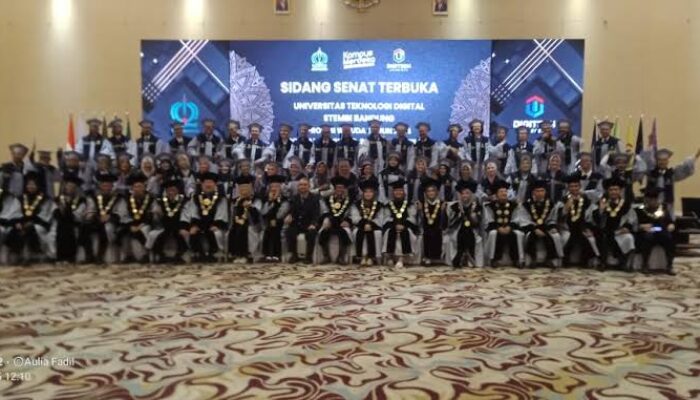 Lulusan Digitech University Melangkah Pasti Hadapi Tantangan Era Digital