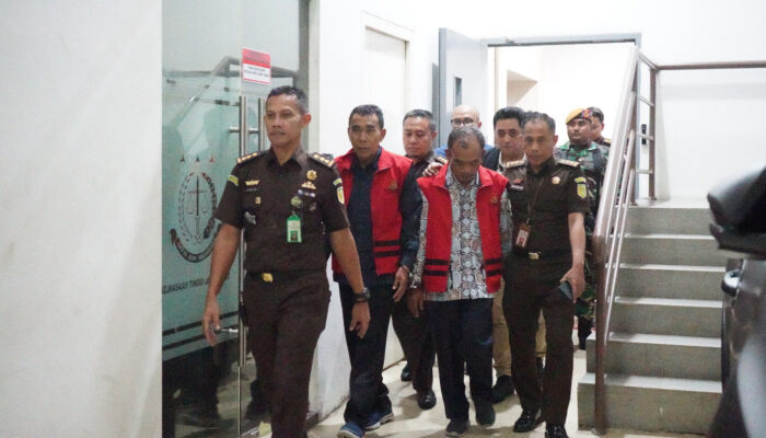 Kejati Jabar Tahan 3 Tersangka Korupsi Kredit BPR Karya Remaja Indramayu Senilai Rp139 Miliar