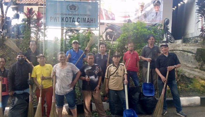 Sambut HUT ke-24 Kota Cimahi, PWI Gelar Aksi Jumat Bersih