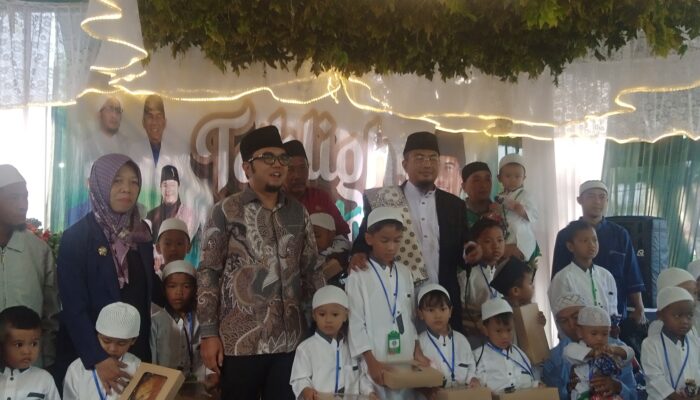 Milad ke-6, Pesantren Gratis Darul Hamid Cimahi Gelar Khitanan Massal & Santunan Yatim Piatu