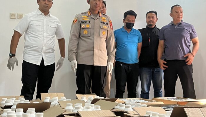 Polrestabes Bandung Gerebeg Rumah Elite, Menyimpan Obat Keras Ilegal