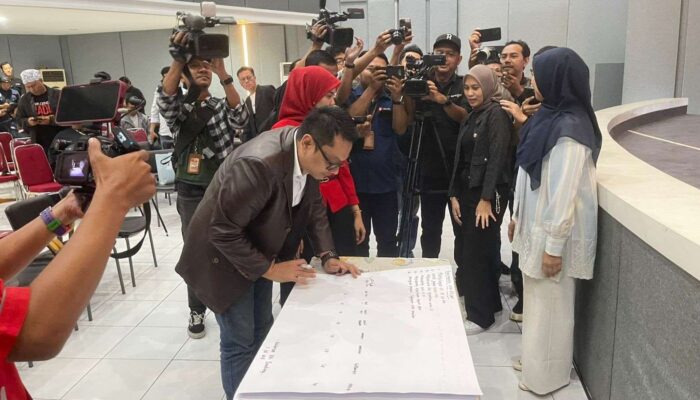 Saresehan Penyiaran KPID Jabar Hadirkan Rekomendasi dengan Pemkot Bandung