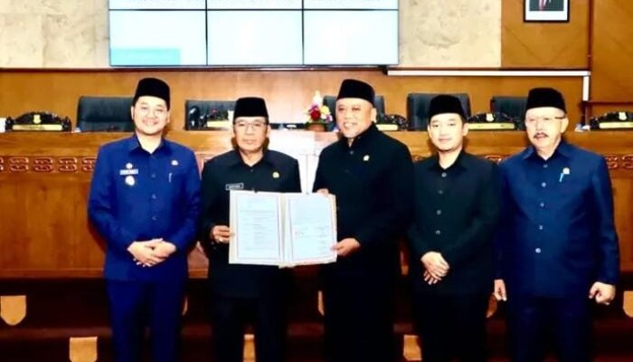 DPRD Kota Cimahi Sahkan KUA-PPAS 2026 dan Bahas Perubahan APBD 2025