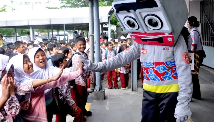 Hadirkan 1717 Siswa, C-Taditur Raih Rekor MURI Pada Kegiatan Sosialisasi Cinta Kereta