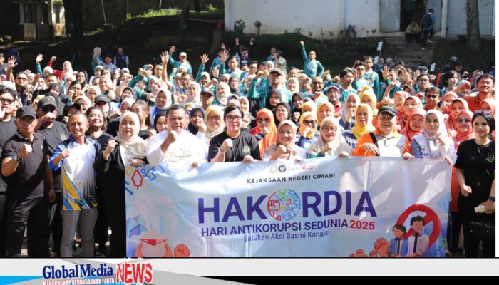Kejari Cimahi Rayakan HAKORDIA 2025 dengan Senam Massal dan Edukasi Antikorupsi
