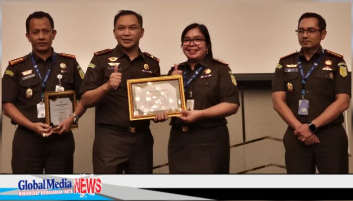 Wow! Kinerja Kejari Cimahi Bikin Heboh Rakerda Kejati Jabar 2025, Berhasil Sabet Lima Penghargaan Sekaligus!