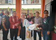 Bantuan CPP Digelontorkan, Ribuan Warga Cimahi Dapat Beras dan Minyak Sekaligus