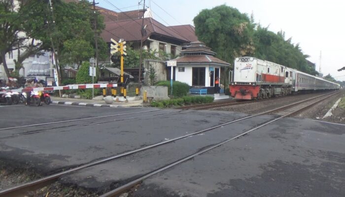 Bupati/ Wali Kota Diminta Segera Bangun Palang Pintu di Perlintasan Kereta Api