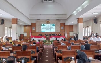 Paripurna DPRD Cimahi Lantik Kusmawan, Ngatiyana Tekankan Fungsi Legislasi dan Pengawasan